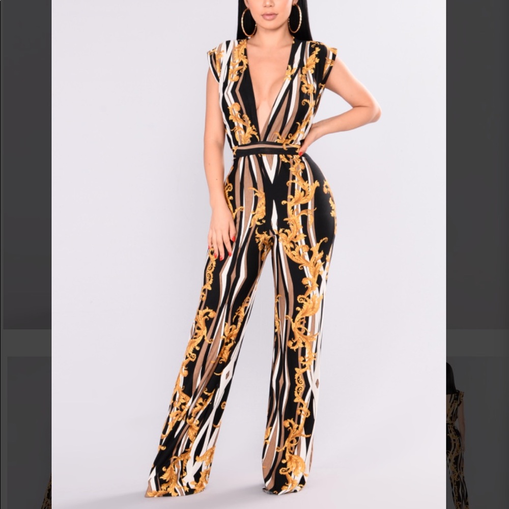 Fashion Nova Baroque print jumpsuit sz L